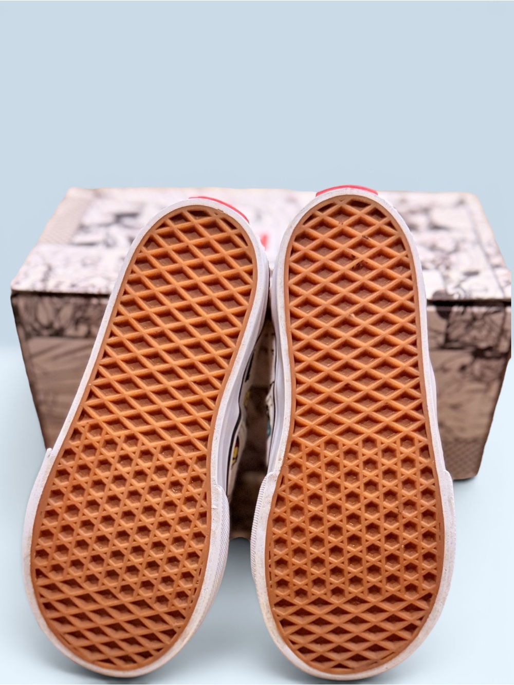 Vans Kids limited edition Marvel Heads Character Cream Sneakers - Picture 5 of 5